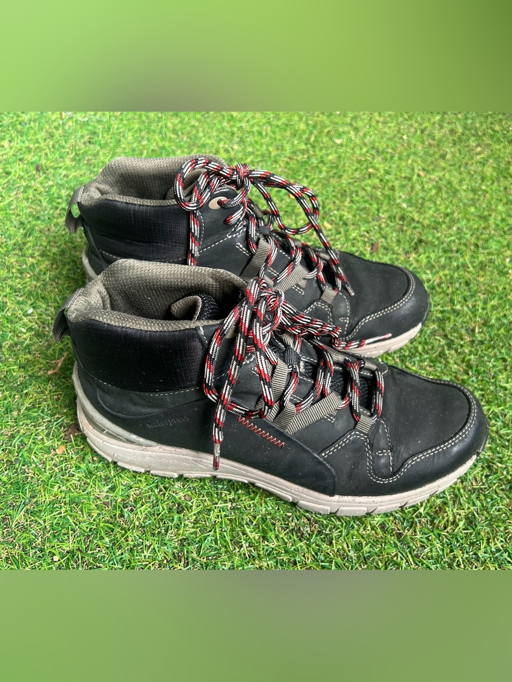 Clarks Black Outdoor Sneakers with Red-Accented Laces ~ WATERPROOF